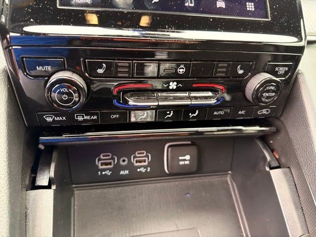 Used 2024 Silver Zynith Jeep Altitude X image 12