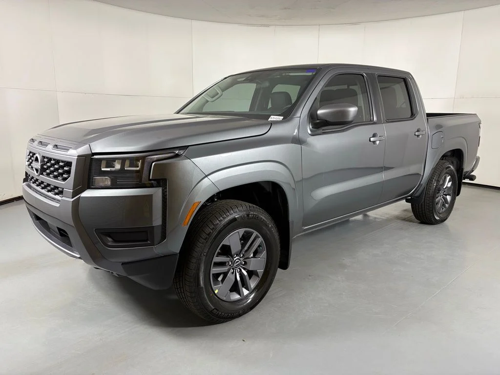 New 2026 Gun Metallic Nissan Crew Cab SV image 4