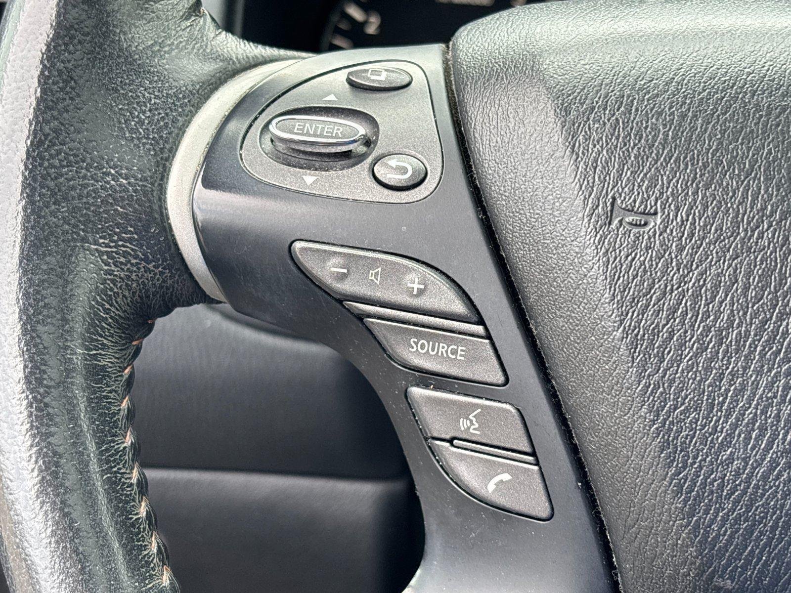 Used 2020 Gun Metallic Nissan SL image 18