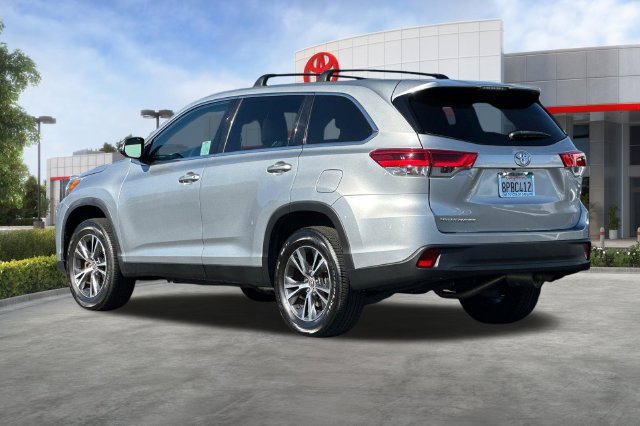 Certified Used 2019 Silver Toyota LE image 7
