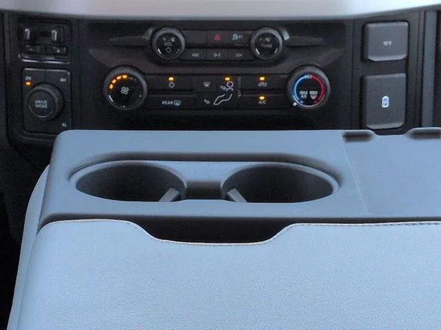 New 2026 Oxford White Ford F-450® XL image 18