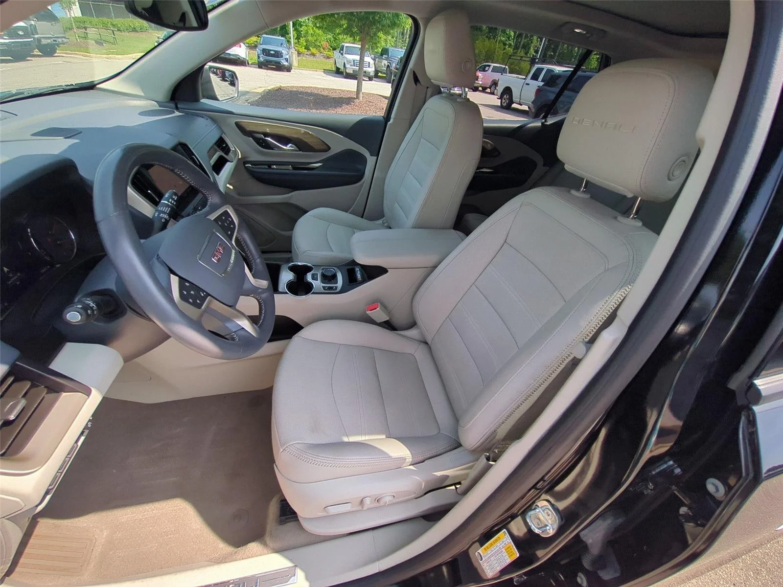 Used 2022 Ebony Twilight Metallic GMC Denali image 18
