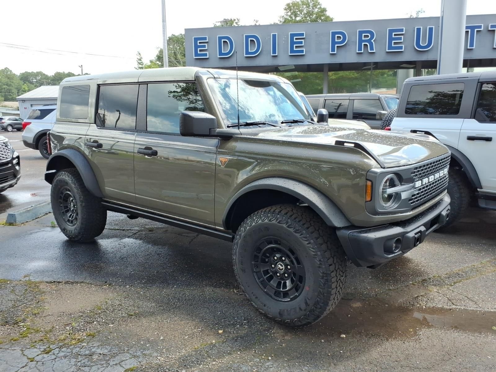 New 2026 Marsh Gray Ford Badlands® image 5