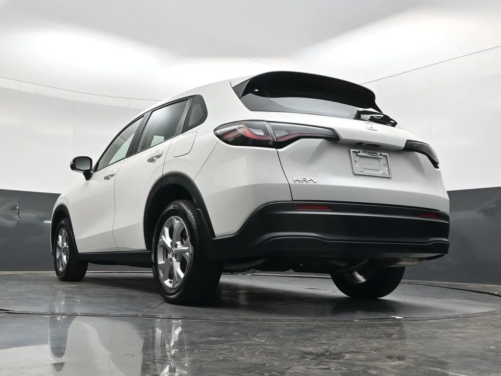 Used 2023 Platinum White Pearl Honda LX image 35