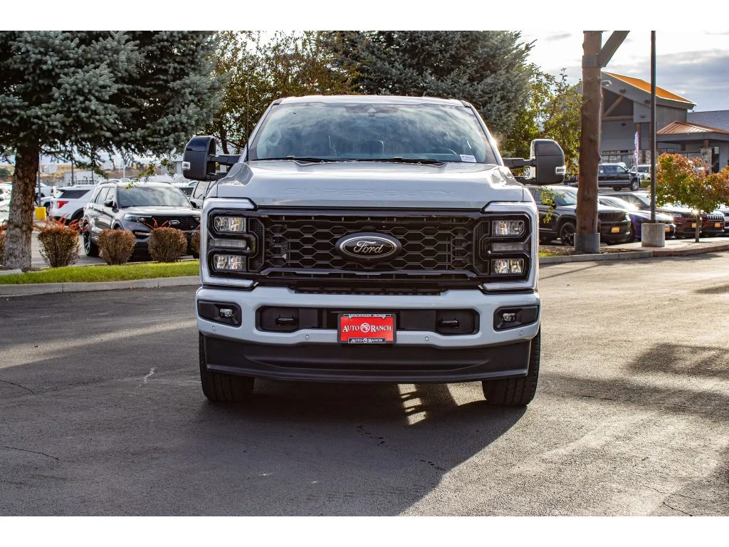 New 2026 Avalanche Ford F-350® Lariat® image 3