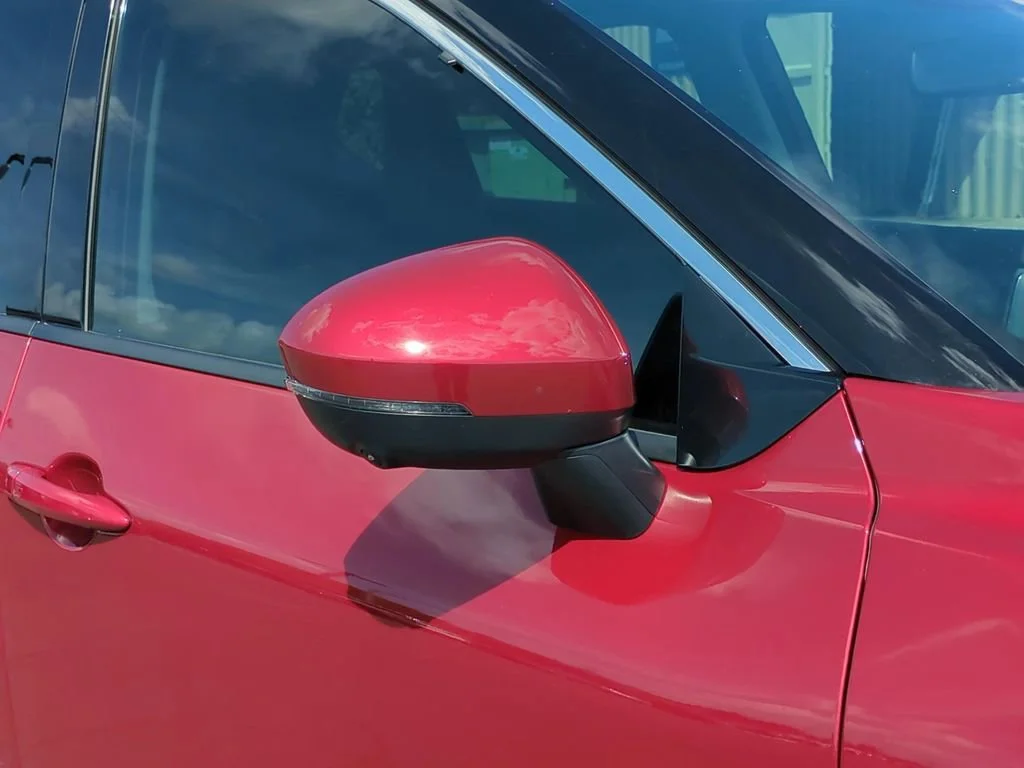 Used 2021 Red Nissan SV FWD image 20