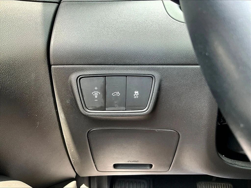 Used 2023 Blue Hyundai SEL Premium image 15