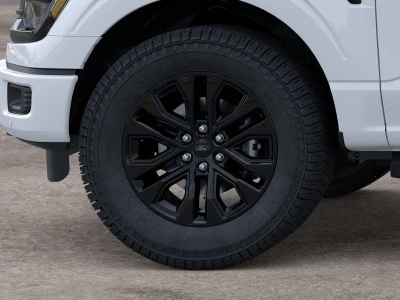 New 2026 Oxford White Ford XLT image 19