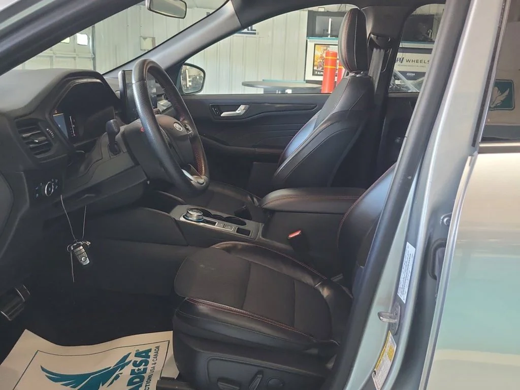 Used 2023 Silver Ford ST-Line Select image 6