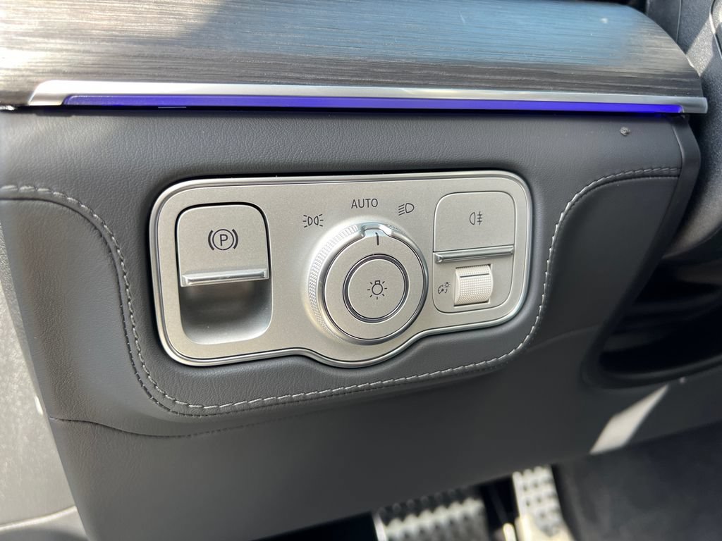 New 2026 Obsidian Black Metallic Mercedes-Benz AMG® GLS 63 4MATIC+ SUV image 52
