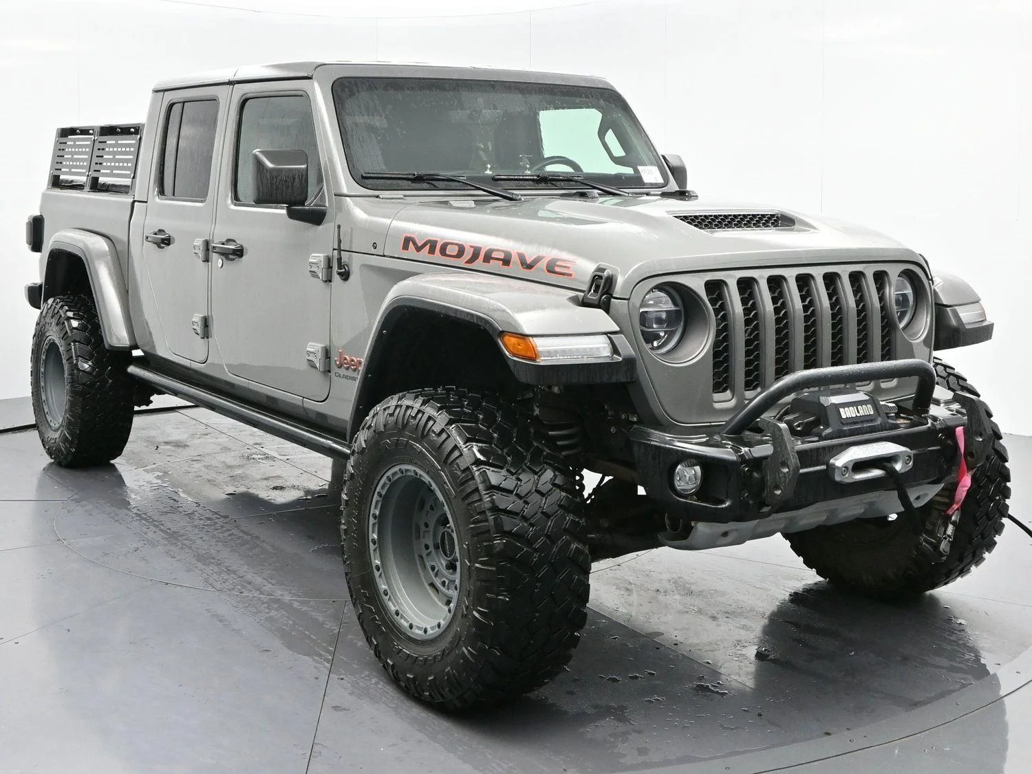 Used 2021 Sting-Gray Clearcoat Jeep Mojave image 2