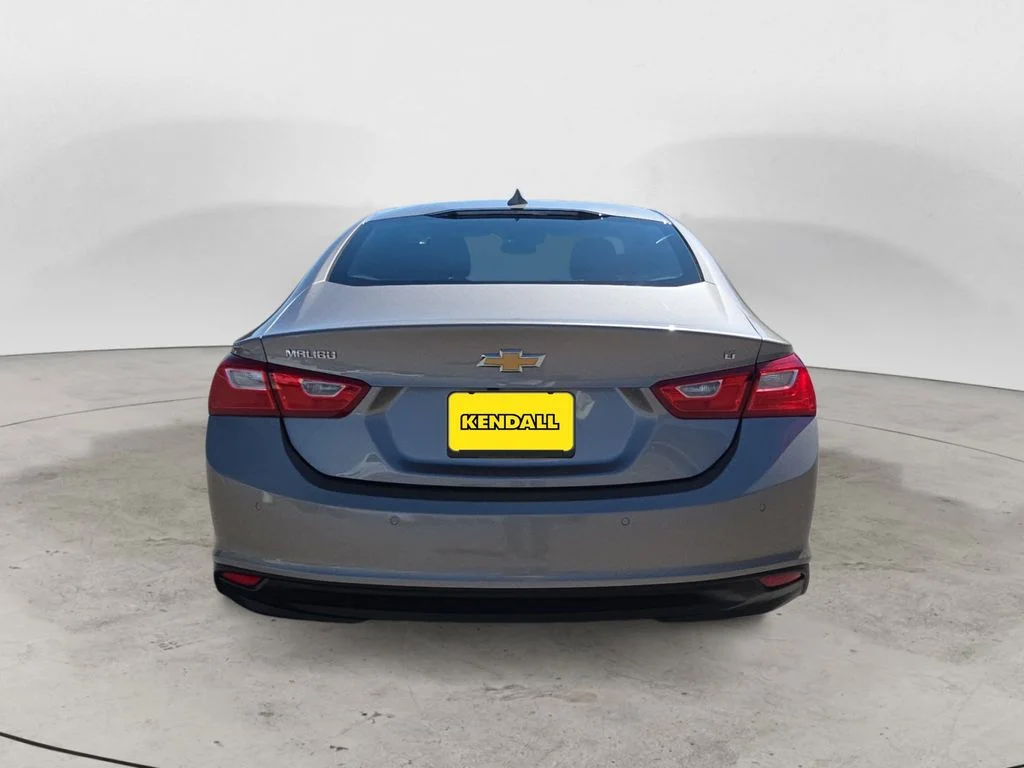 Used 2024 Gray Chevrolet LT image 4