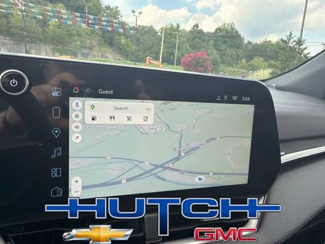 New 2027 Summit White Chevrolet LT image 36