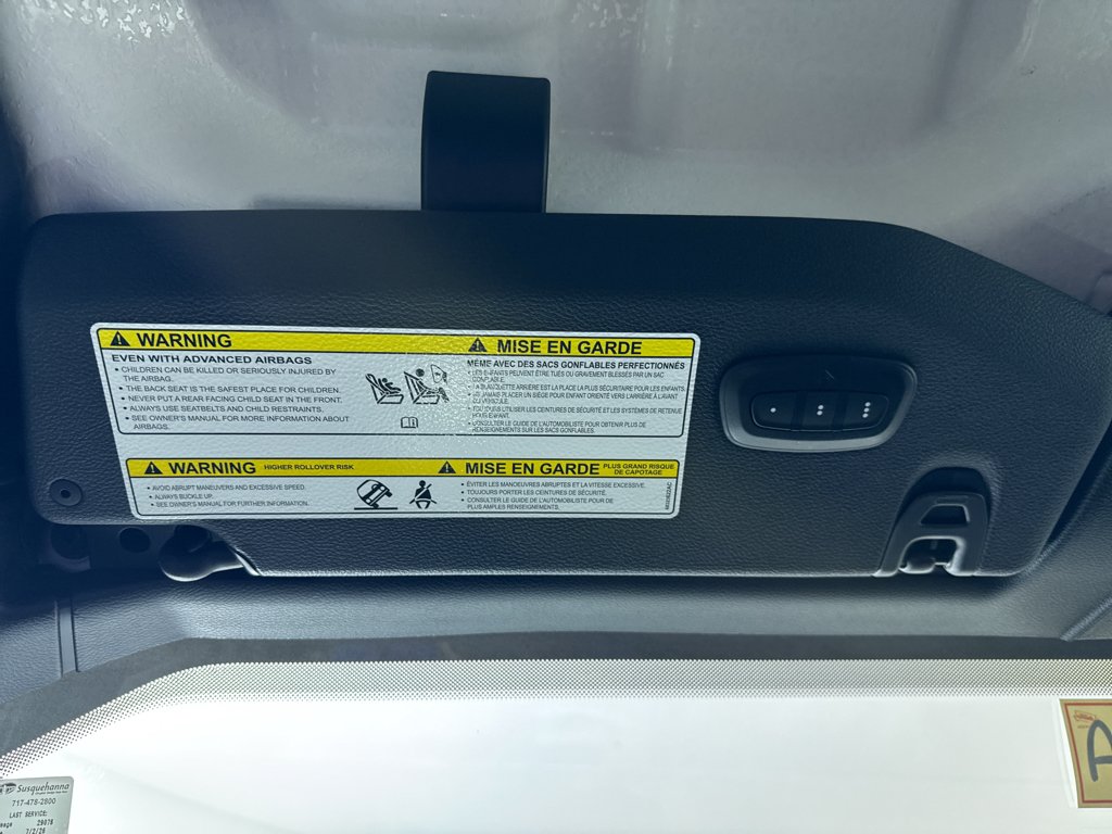 Used 2023 Silver Zynith Clearcoat Jeep Sahara image 33
