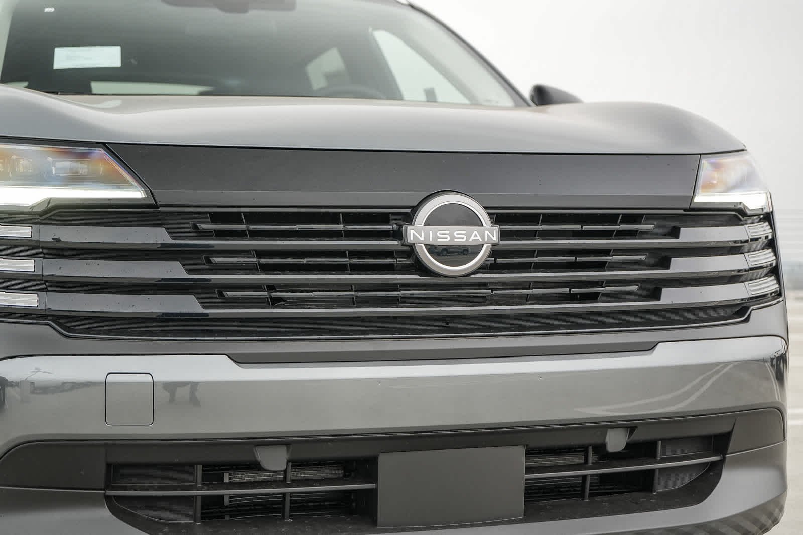 New 2027 Gun Metallic Nissan SV image 5