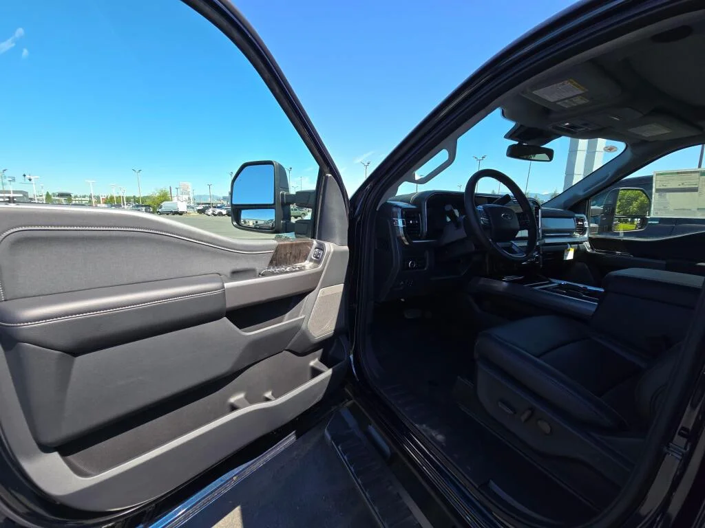 2025 Ford F-250 Super Duty Lariat - Photo 16