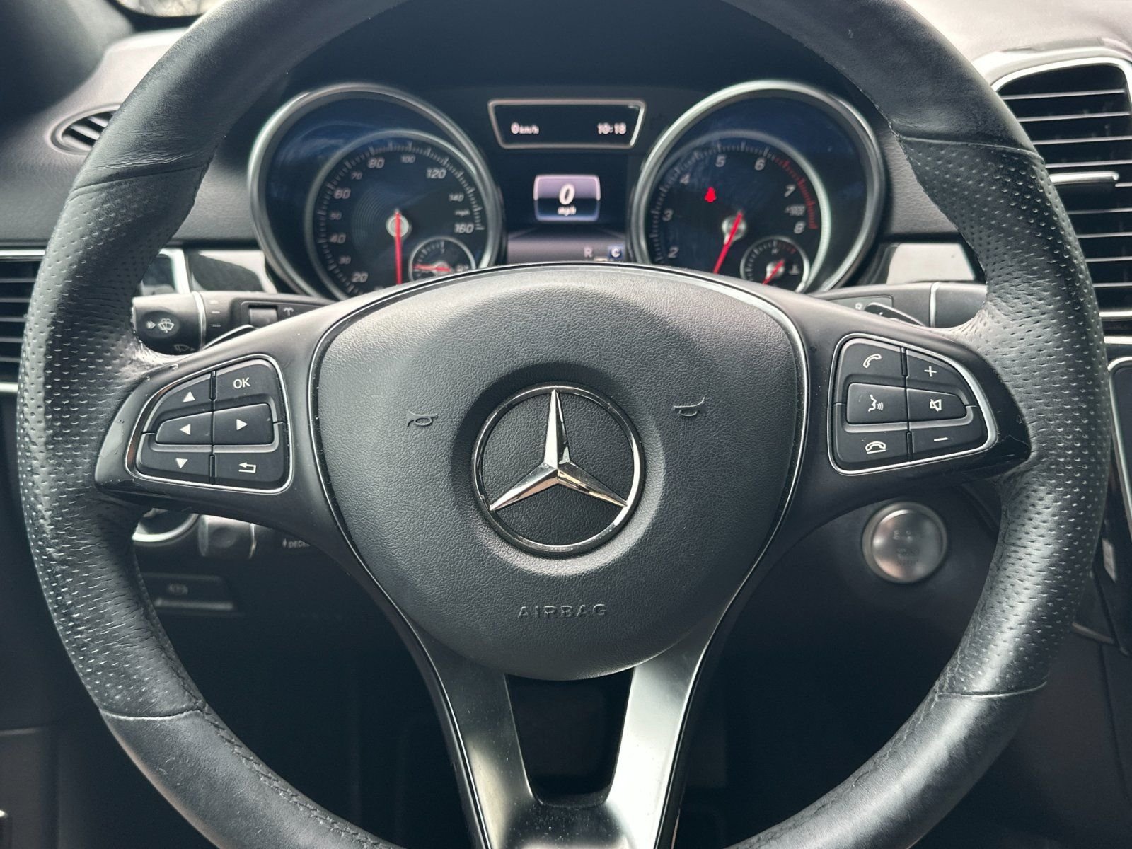 Used 2018 White Mercedes-Benz GLE 350 image 22