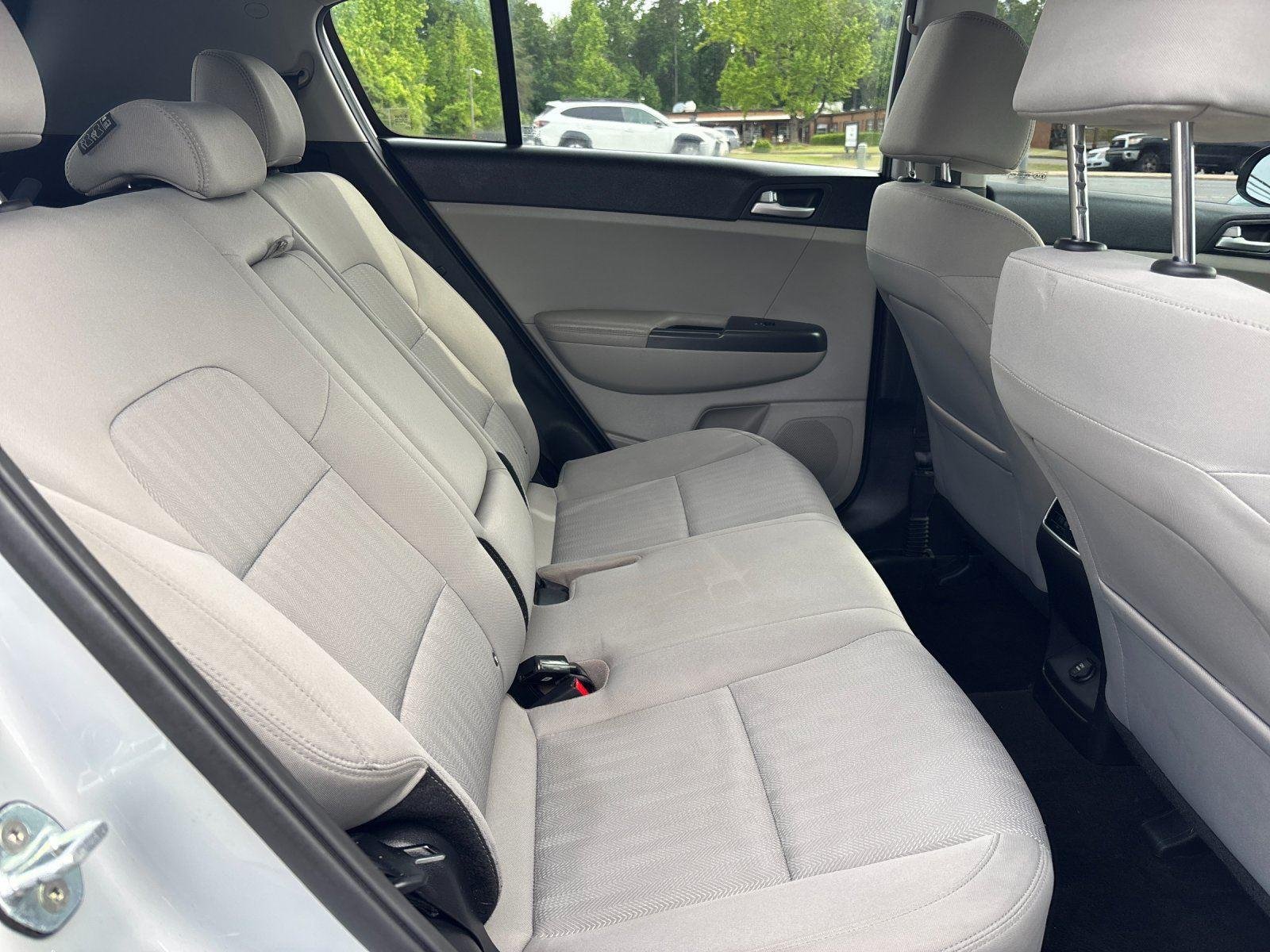 Used 2021 Sparkling Silver Kia LX image 37