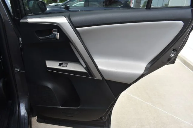 Used 2017 Gray Toyota XLE image 16