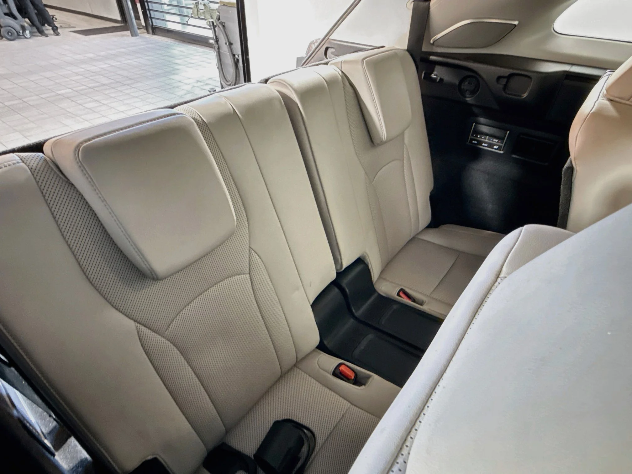 Used 2020 Nebula Gray Pearl Lexus 350L image 26
