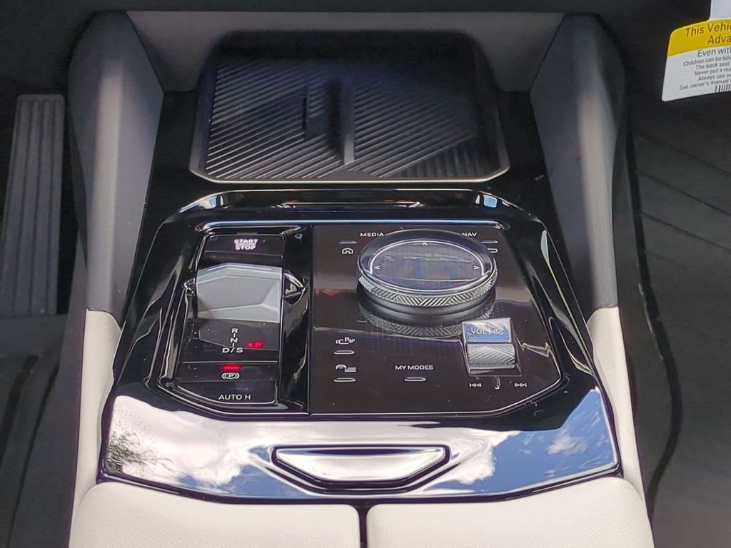 2026 BMW 5 Series 530i - Photo 19
