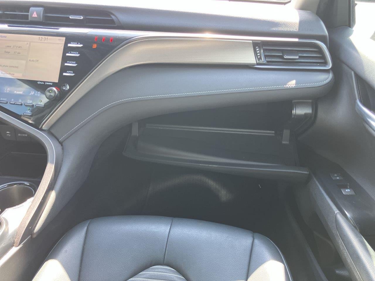 Used 2019 Black (Midnight Black Metallic) Toyota SE image 16