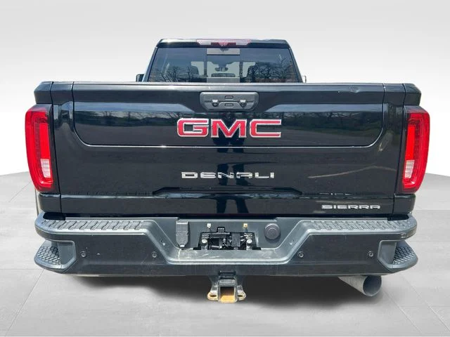 Used 2020 Black GMC Denali image 4