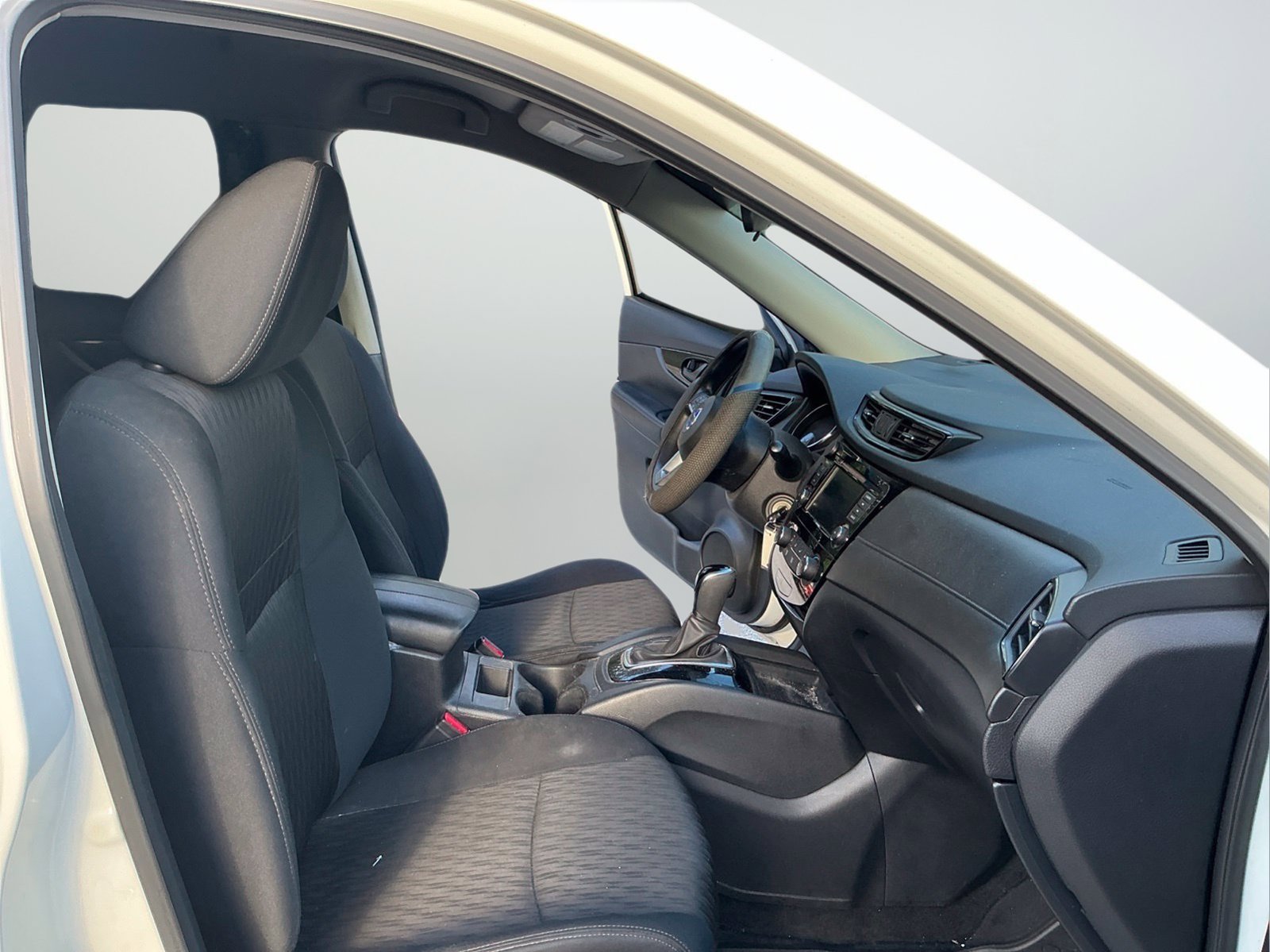 Certified Used 2020 White Nissan S image 15