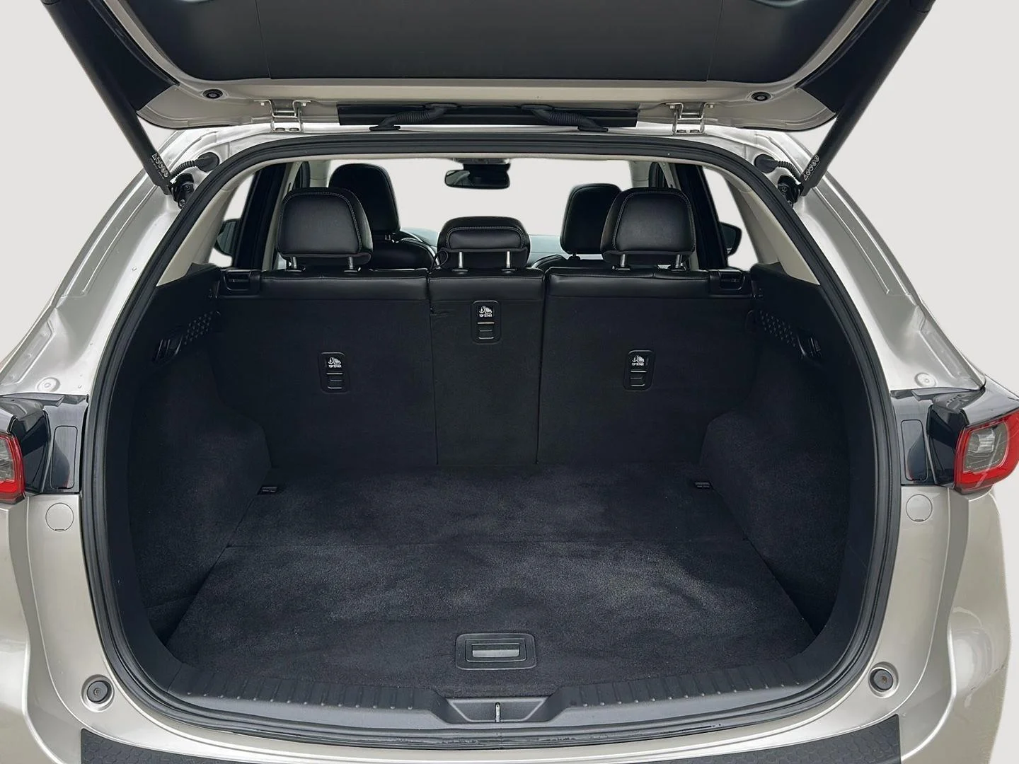 Used 2024 Platinum Quartz Metallic Mazda 2.5 S Preferred Package image 15
