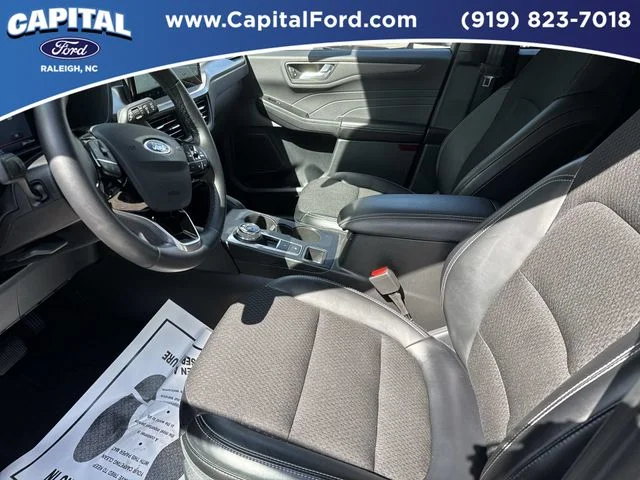 Used 2025 Silver Ford Base image 19