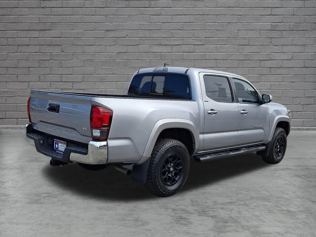 Used 2020 Silver Sky Metallic Toyota SR5 image 12