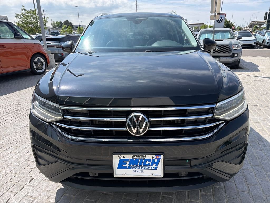 Certified Used 2023 Deep Black Pearl Volkswagen 2.0T SE image 10