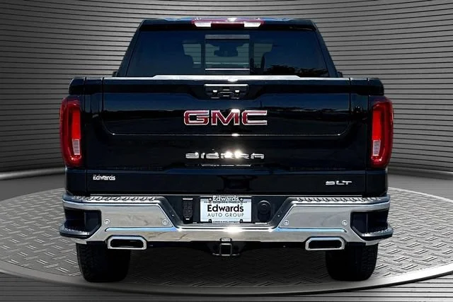 New 2026 Onyx Black GMC SLT image 4