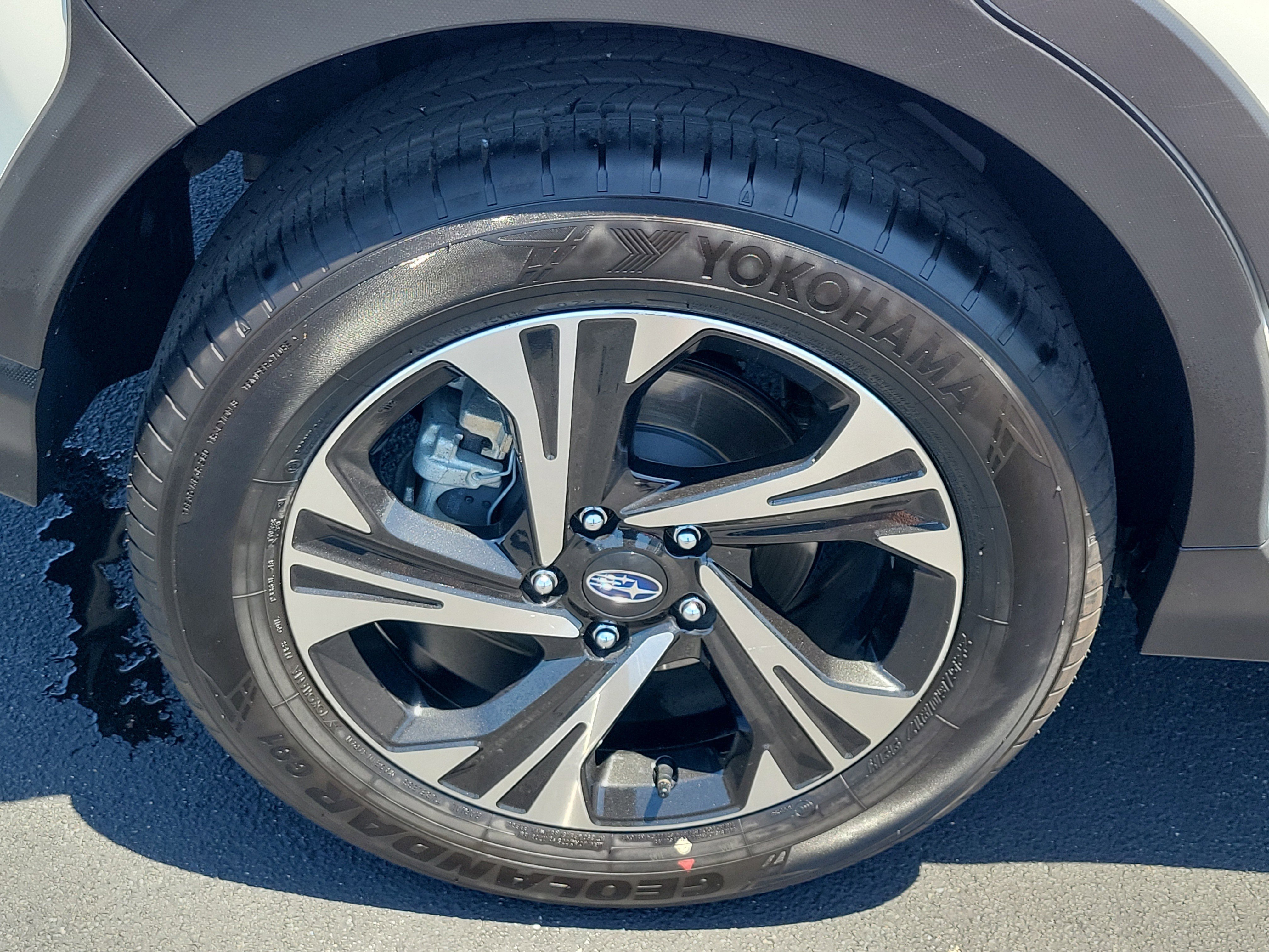 Used 2024 Crystal White Pearl Subaru Premium image 9