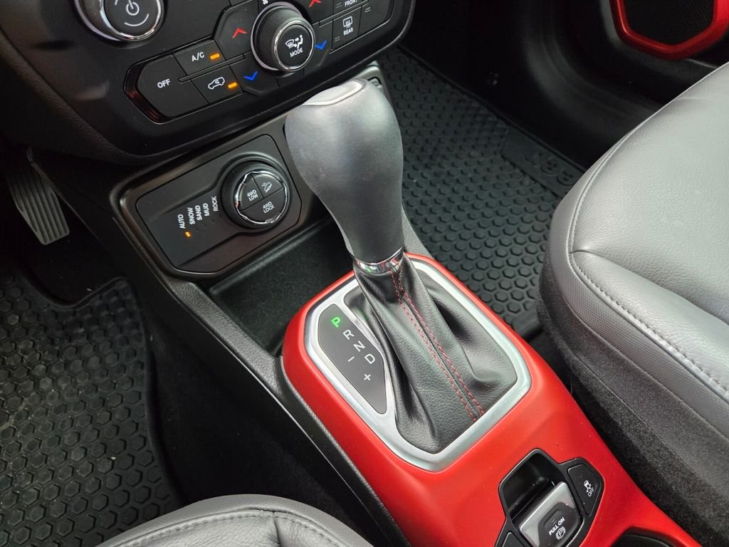 Used 2022 Black Jeep Trailhawk image 27