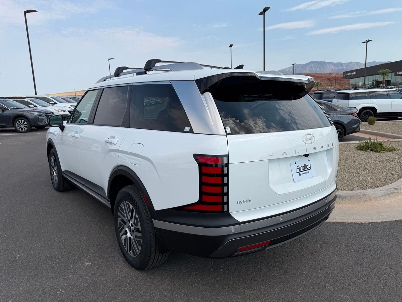 New 2027 White Hyundai SEL image 9
