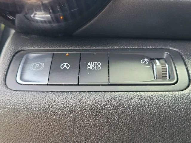 2025 Chevrolet Equinox LT - Photo 22