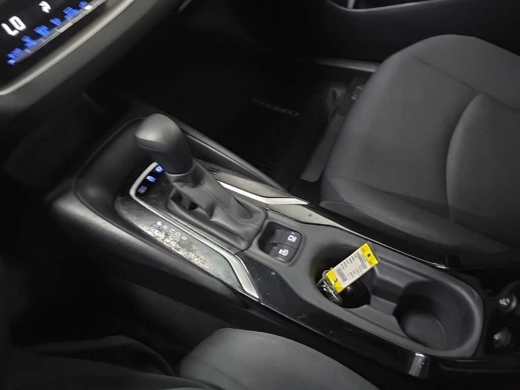 Used 2020 Blizzard Pearl Toyota LE image 26