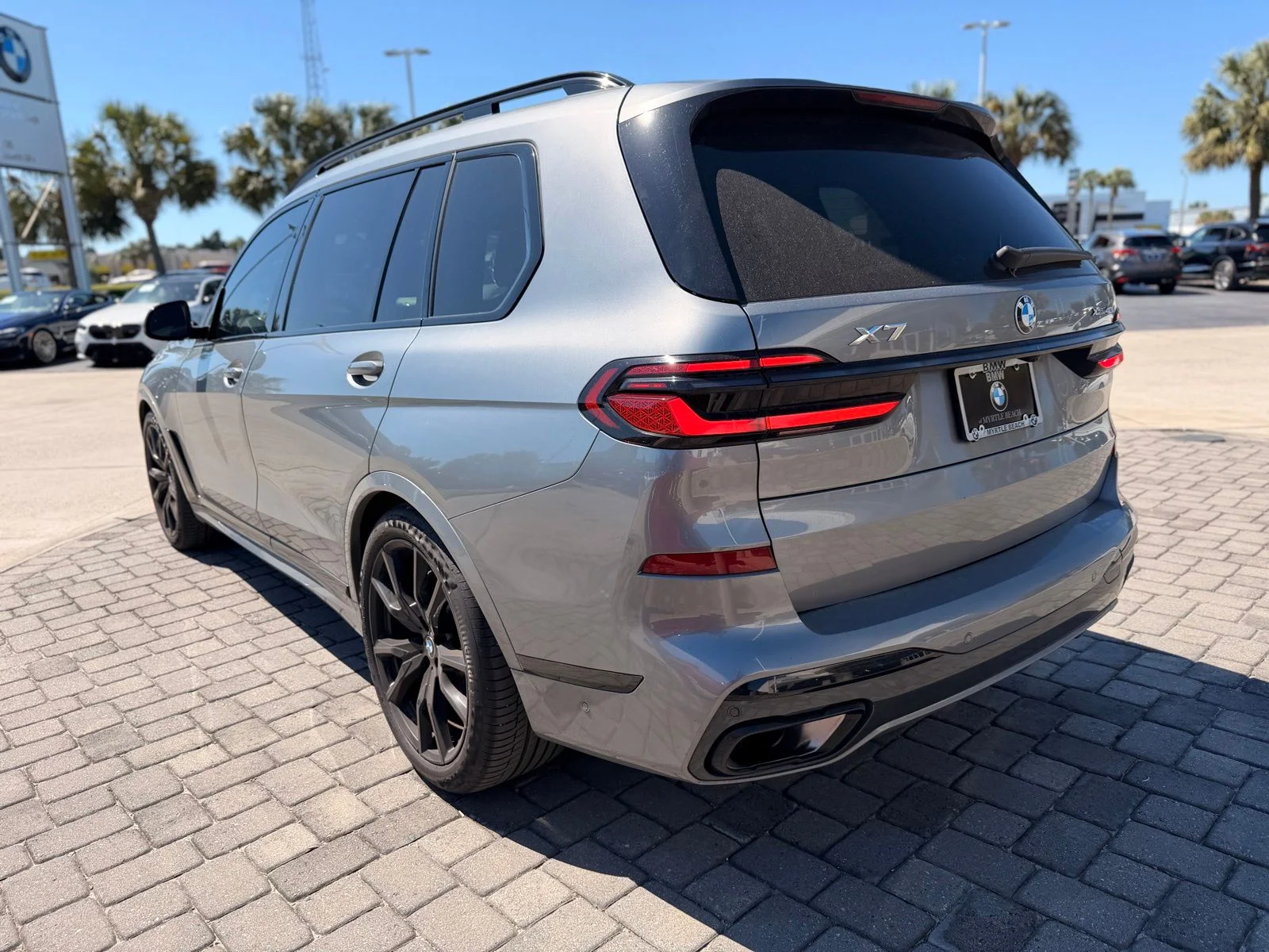 Used 2024 Skyscraper Gray Metallic BMW xDrive40i image 11
