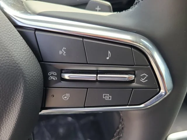 New 2027 Summit White Chevrolet LT image 26