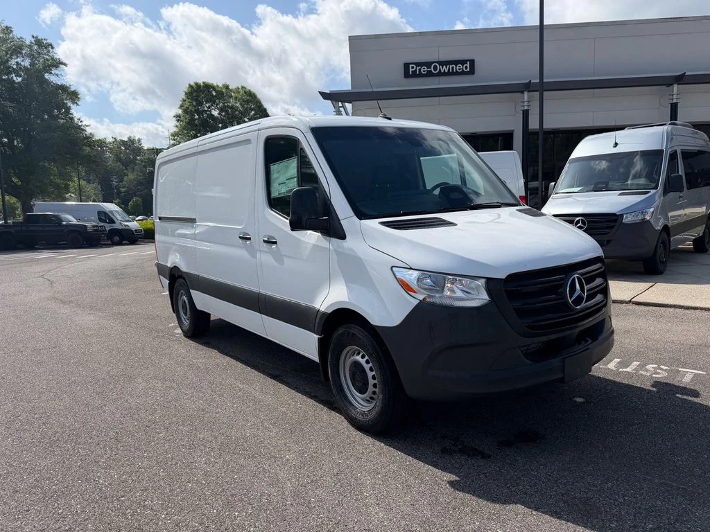 2025 Mercedes-Benz Sprinter 2500 144 WB HO's photo
