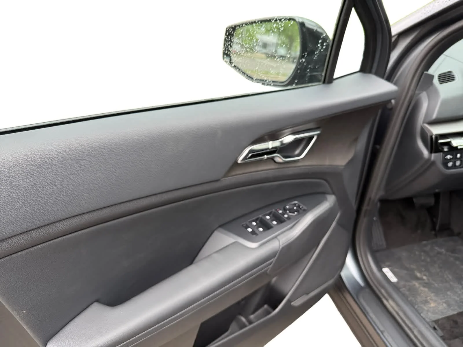 New 2026 Shadow Matte Gray Kia X-Line image 10