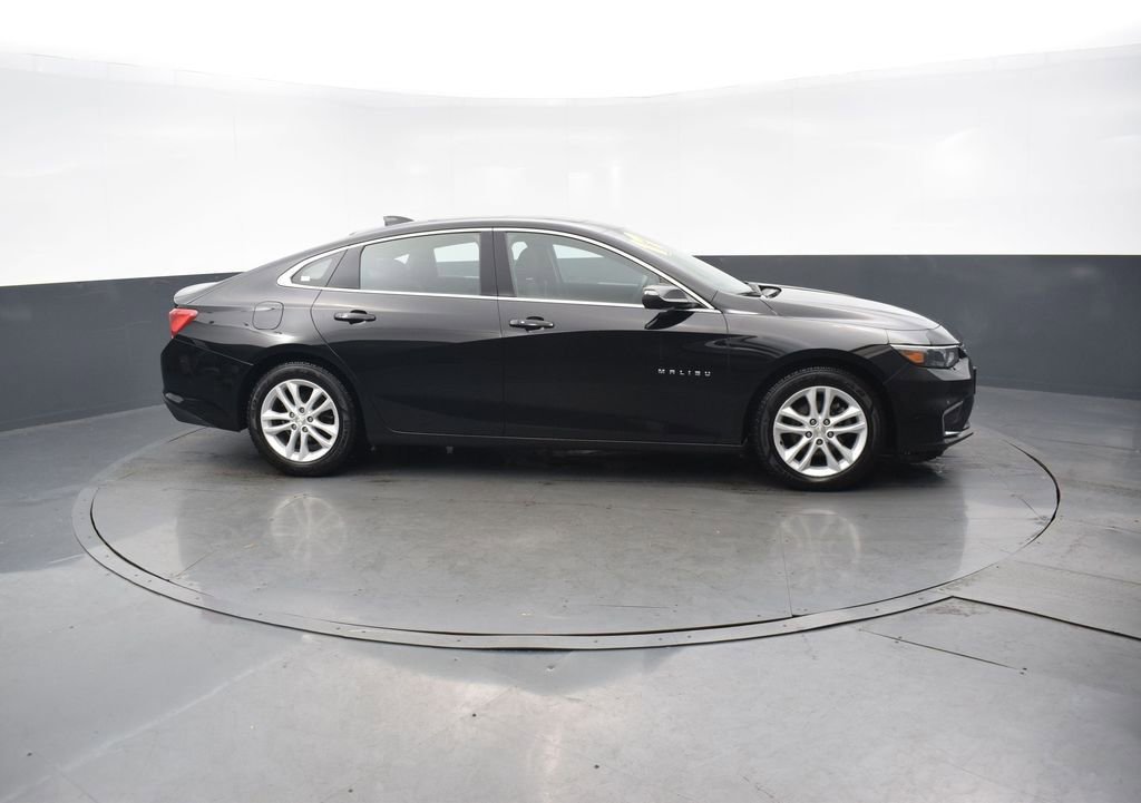 2017 CHEVROLET MALIBU - Image 6