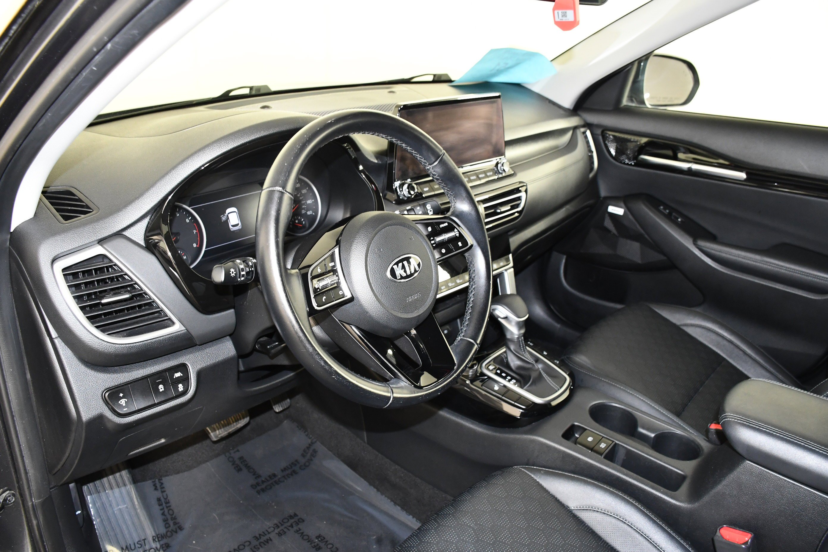 Used 2021 Gravity Gray Kia SX image 37