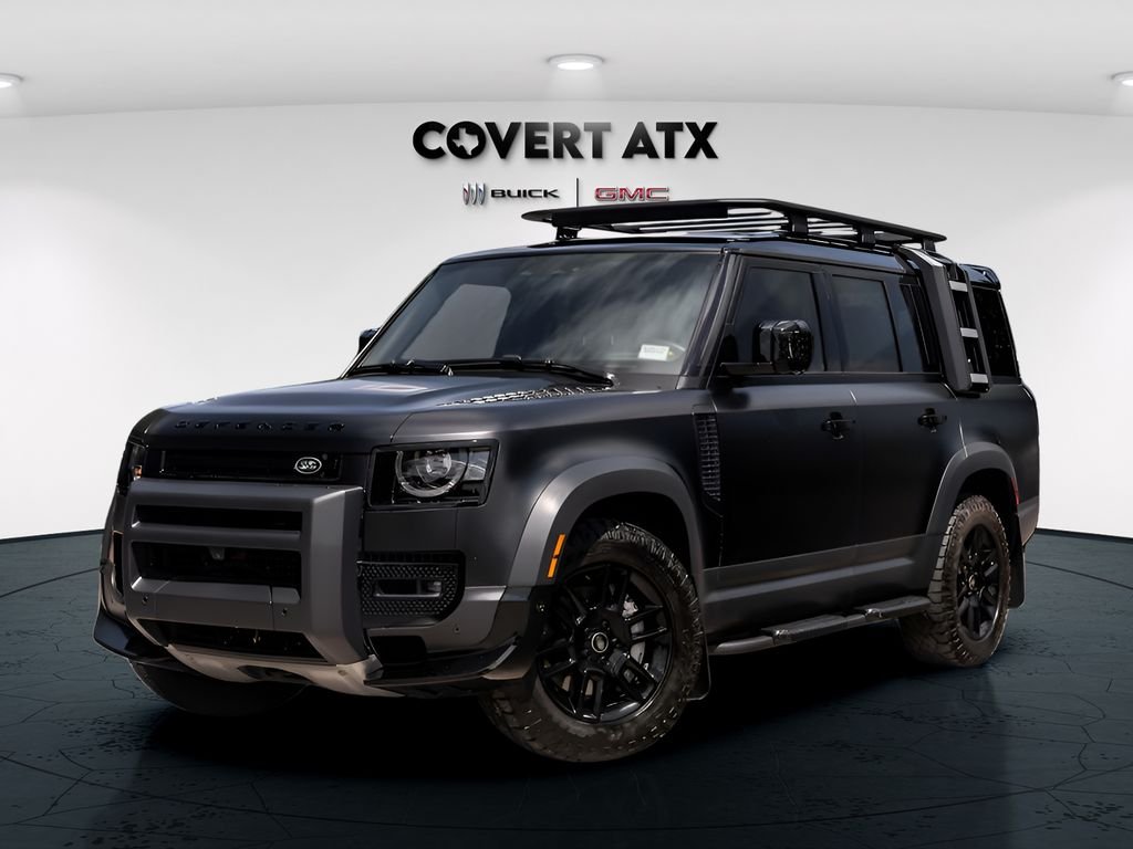 2023 Land Rover Defender SE's photo