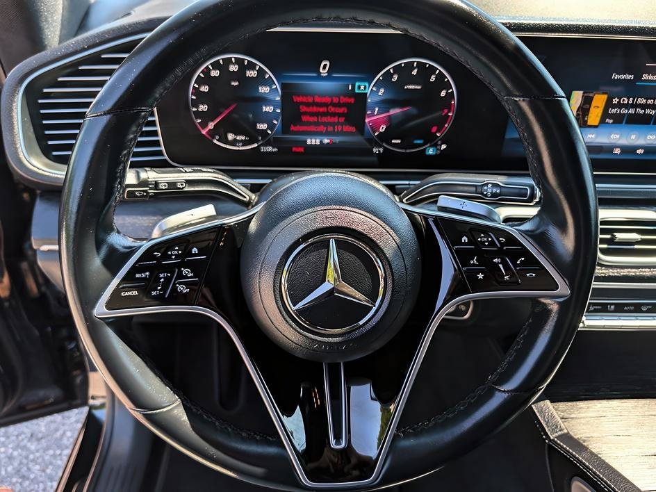 Used 2025 Obsidian Black Metallic Mercedes-Benz GLE 350 image 14