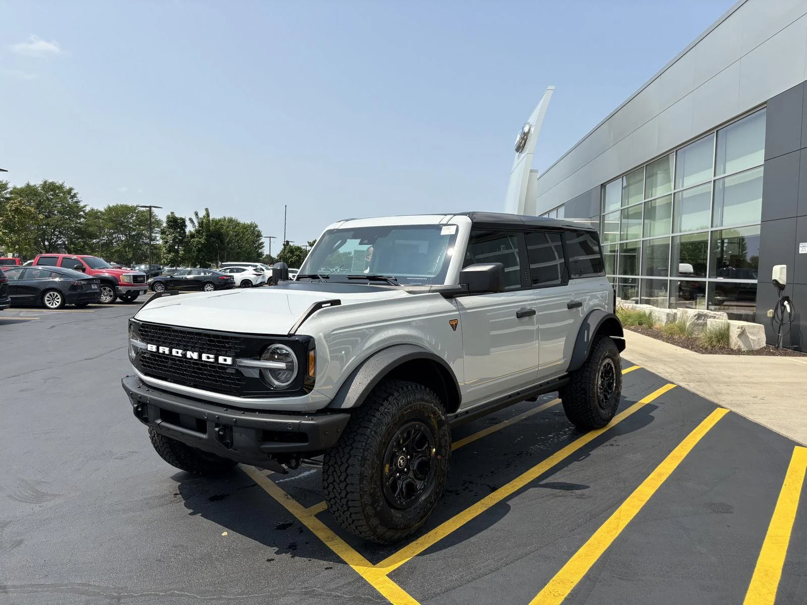 New 2026 Avalanche Gray Ford Badlands® image 3