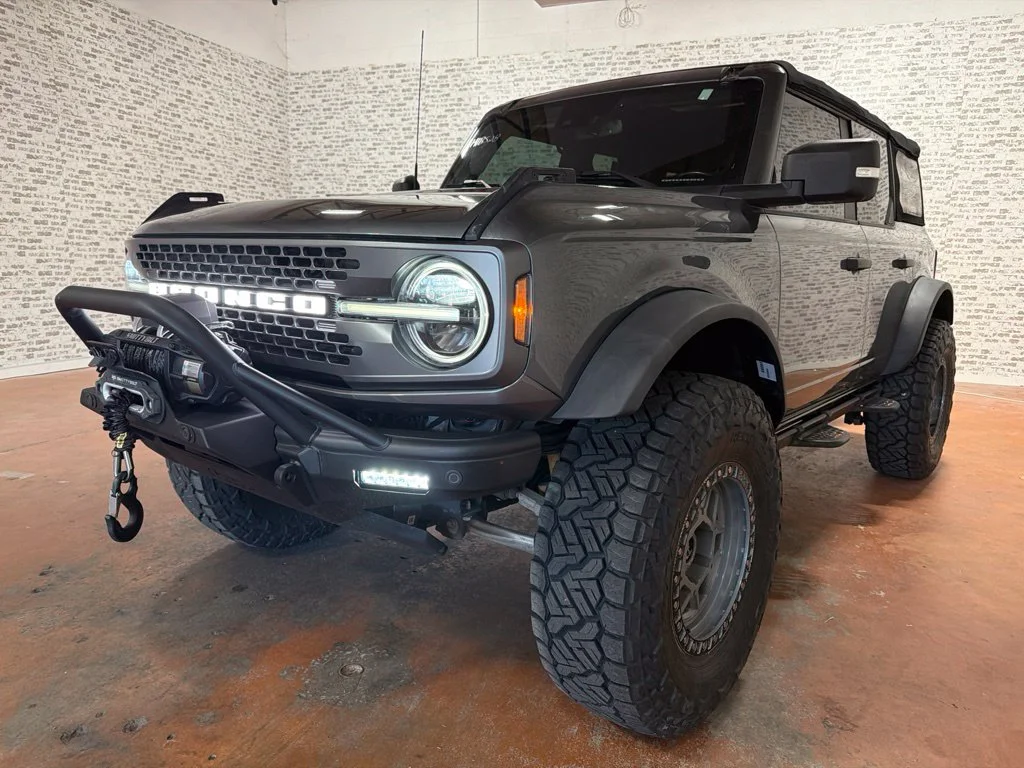 Used 2021 Carbonized Gray Metallic Ford Badlands image 3