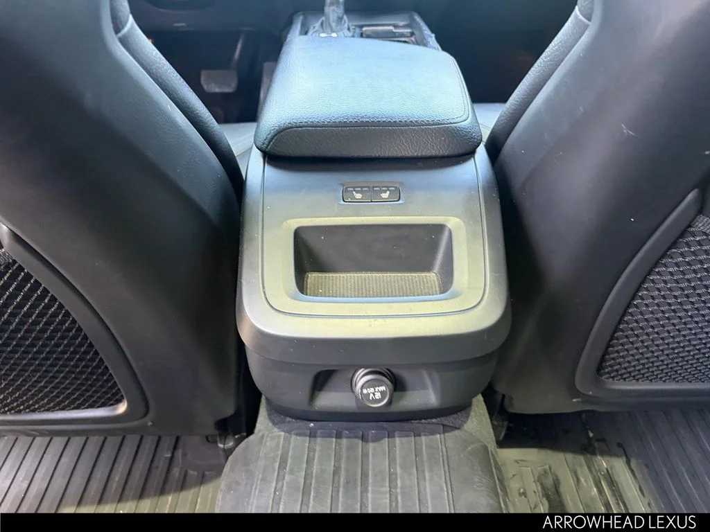 Used 2020 Gray Volvo T5 image 32