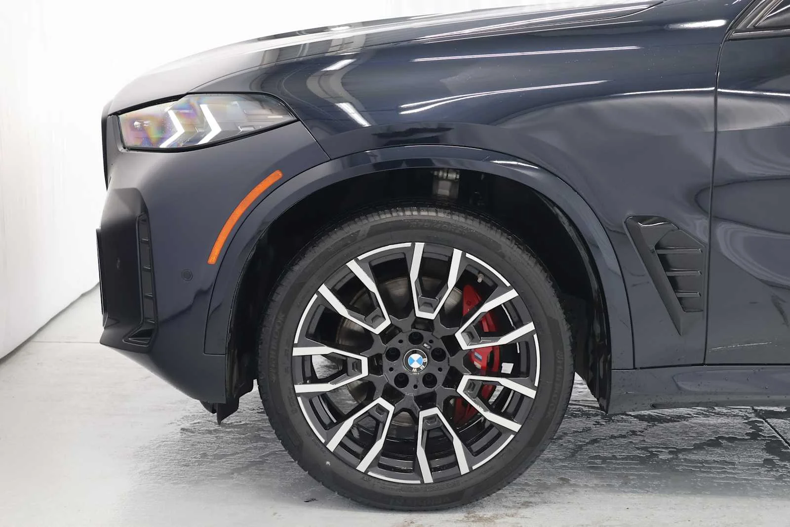 Certified Used 2024 Carbon Black Metallic BMW xDrive40i image 8